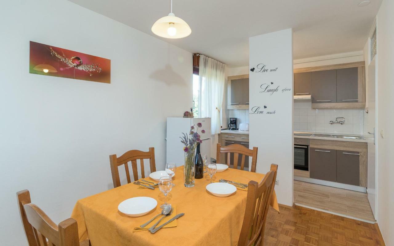 Apartment Maestral Πούλα Εξωτερικό φωτογραφία
